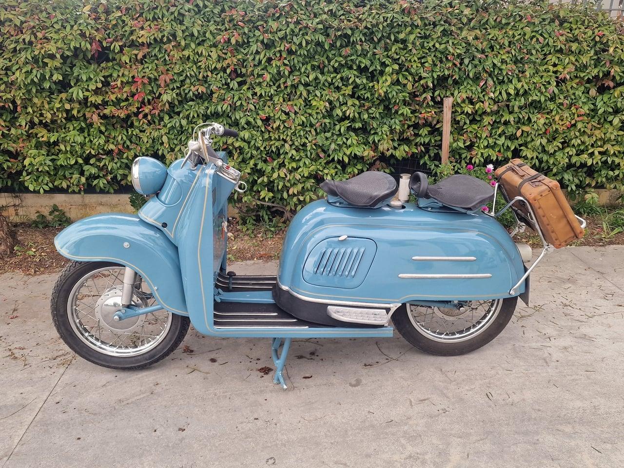 1954 Strolch Progress 175 LesAnciennes.com