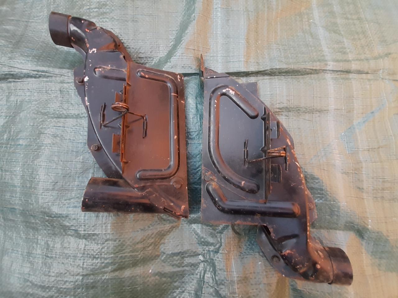 Coquilles radiateur RENAULT 4CV LesAnciennes.com