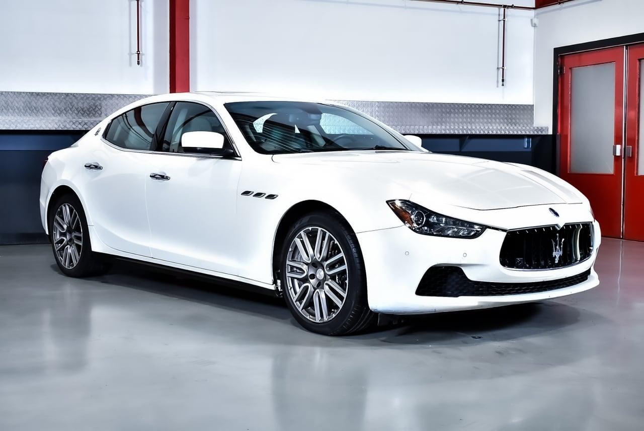 2014 Maserati Ghibli S Q4 Sedan LesAnciennes.com