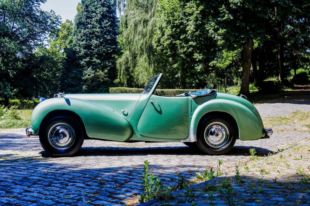 1949 Triumph LesAnciennes.com