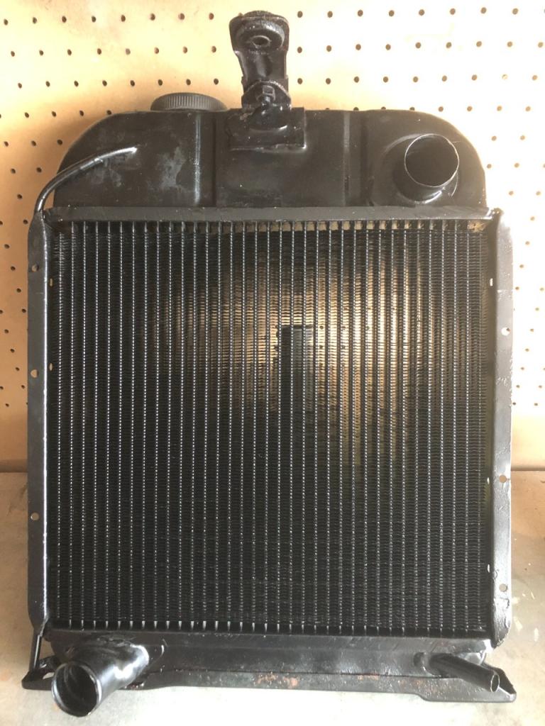 Radiateur PEUGEOT 203 reconditionné LesAnciennes.com