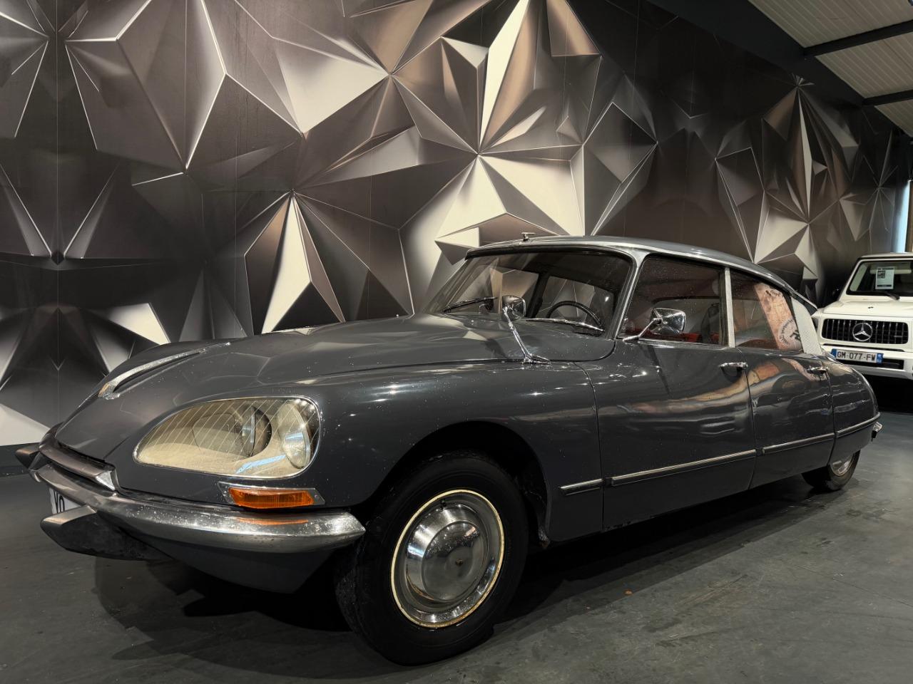 CITROEN DS ID 19 Serie B - 1968 LesAnciennes.com