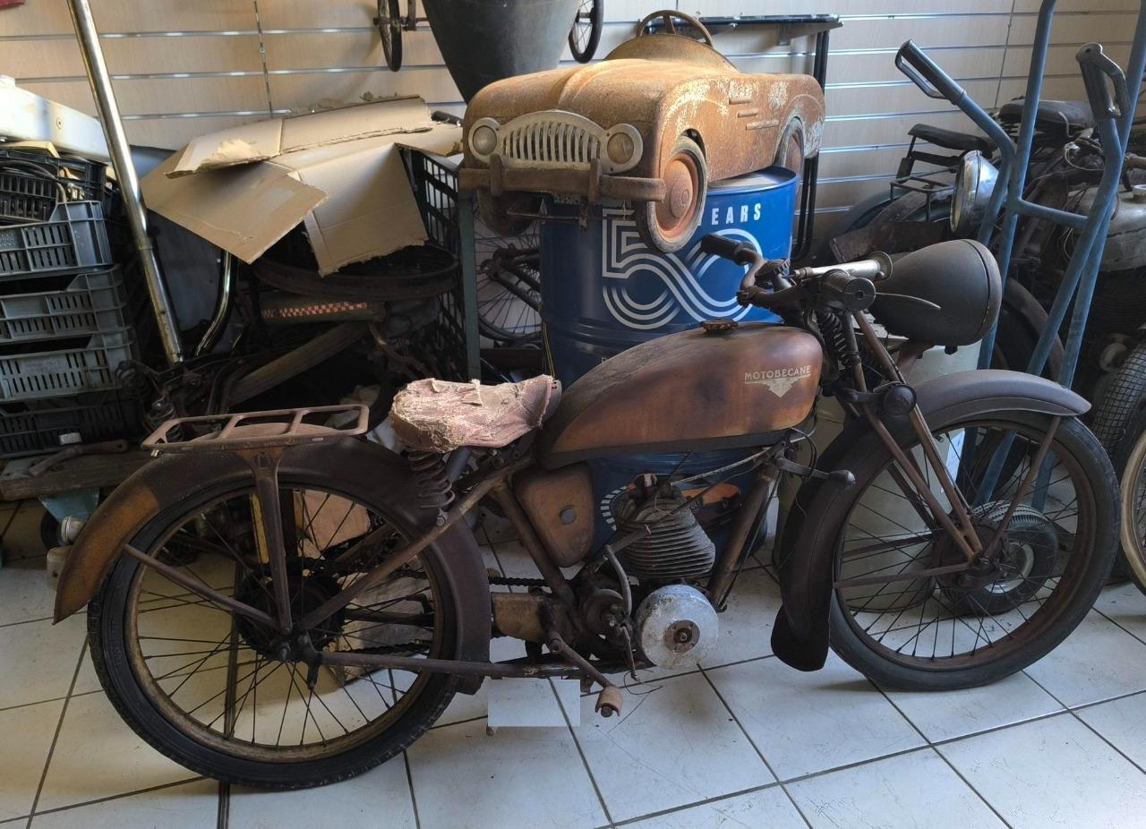 MOTOBECANE B1 B1V2 - 1947 LesAnciennes.com