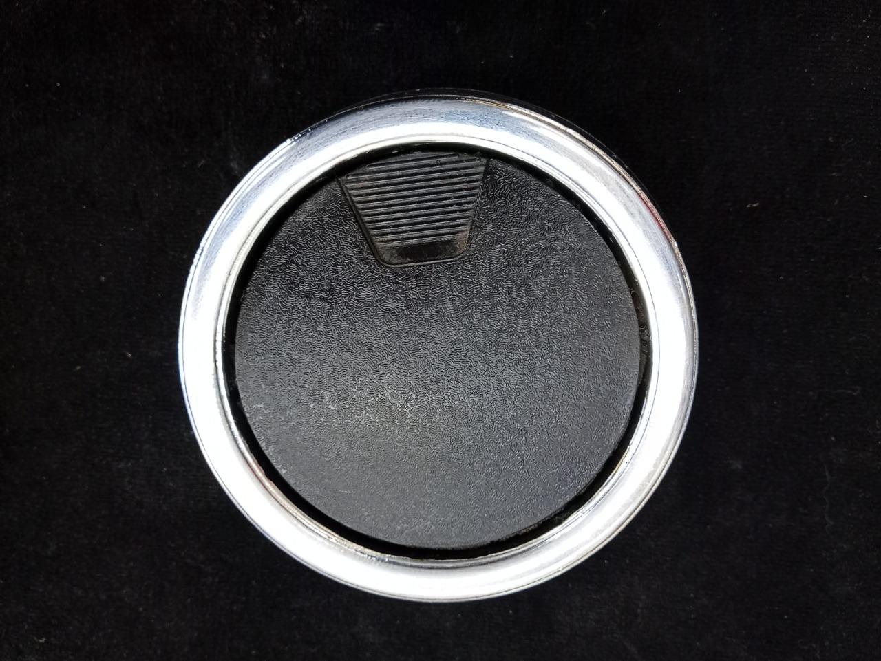 Grille d'aération pour Lamborghini Miura LesAnciennes.com