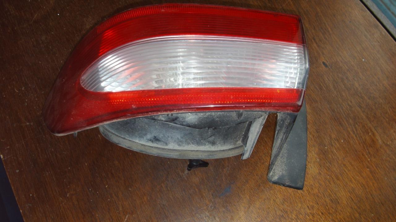 Feux RENAULT Laguna LesAnciennes.com