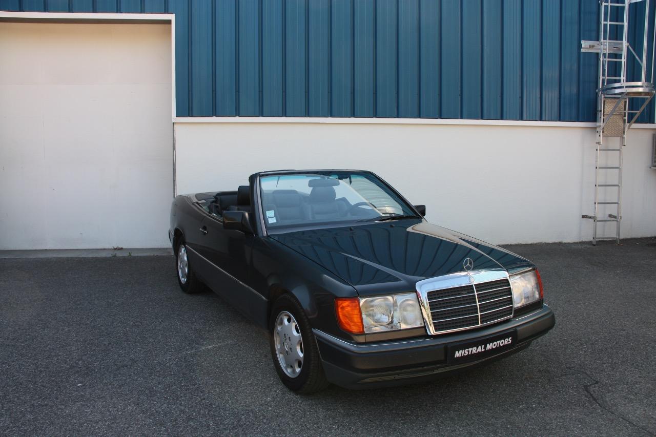MERCEDES 300 CE 220cv BVM5 6 cyl - 1993 LesAnciennes.com