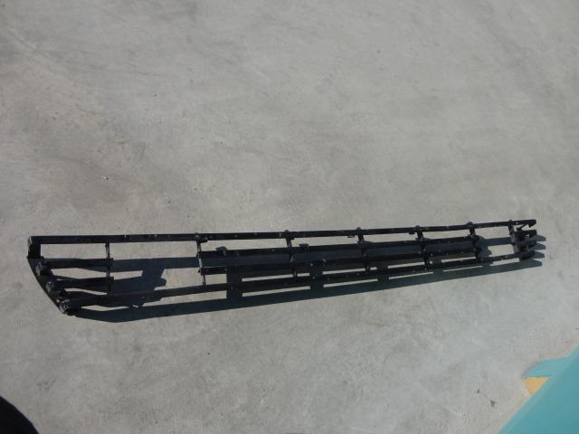 Calandre inférieure arrière pour Ferrari Mondial T LesAnciennes.com