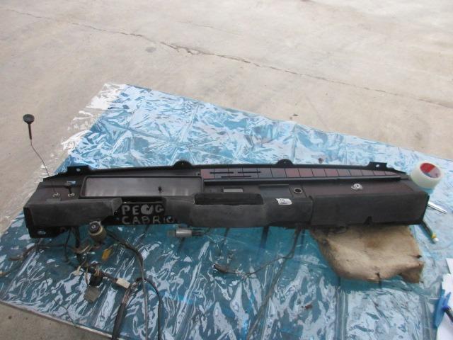 Tableau de bord Peugeot 304 Cabriolet LesAnciennes.com