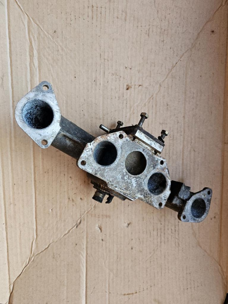 Collecteur CITROEN DS LesAnciennes.com