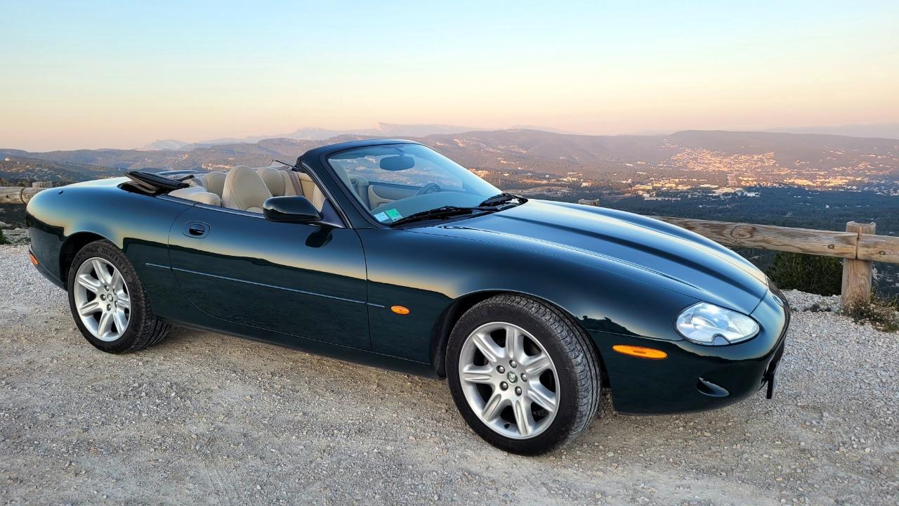 JAGUAR XK8 Cabriolet - 1998 LesAnciennes.com