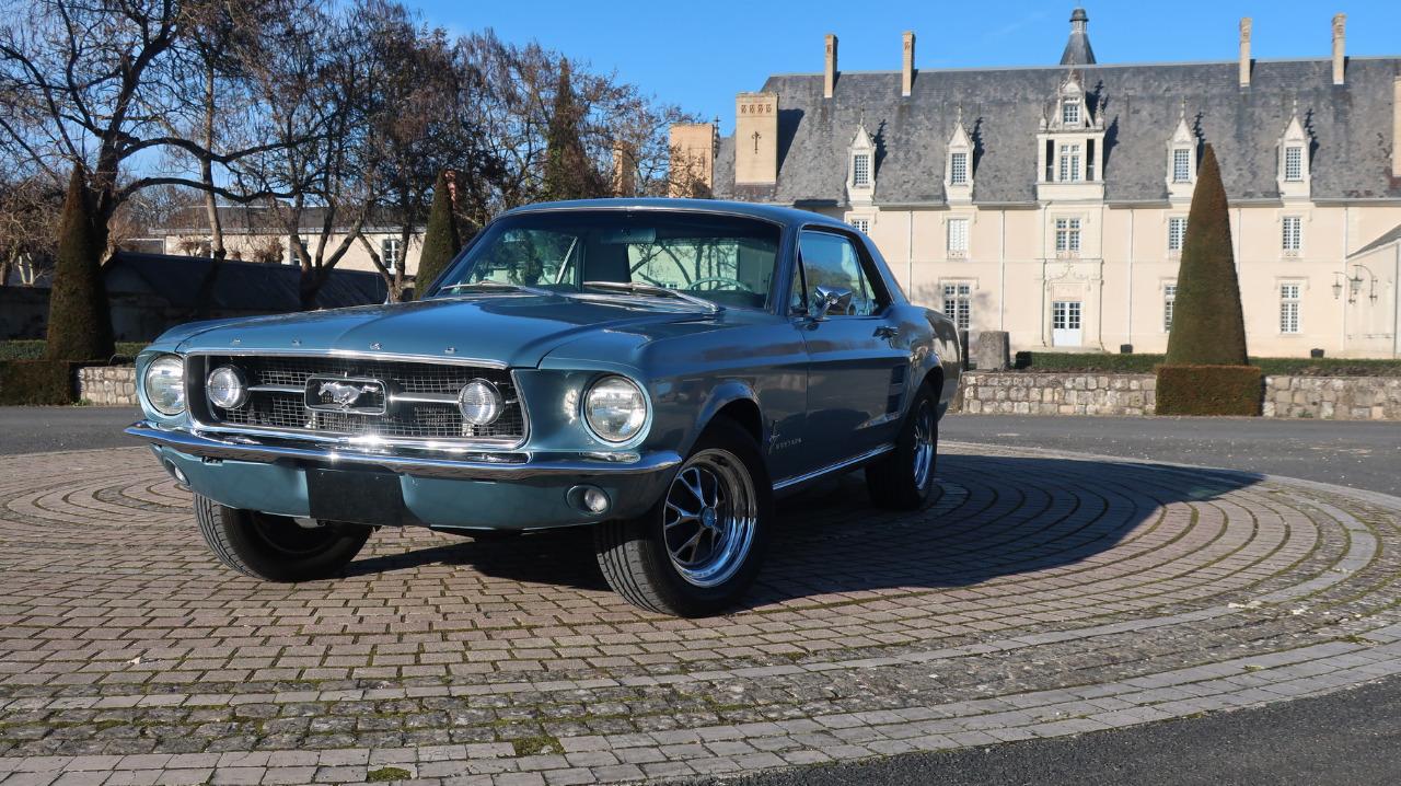 FORD Mustang Coupé - 1967 LesAnciennes.com