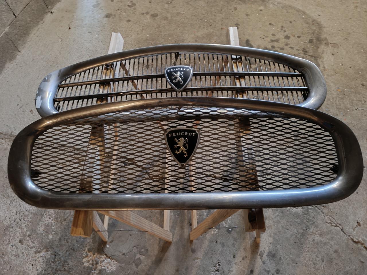 Calandre PEUGEOT 403 LesAnciennes.com