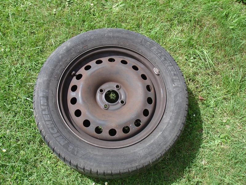 Roue jante Michelin 6 1/2 J 16H 2F ET49 LesAnciennes.com