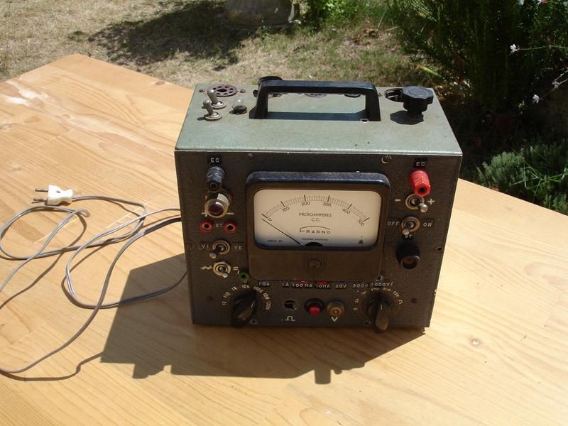 Appareil de test controleur composants de radio LesAnciennes.com