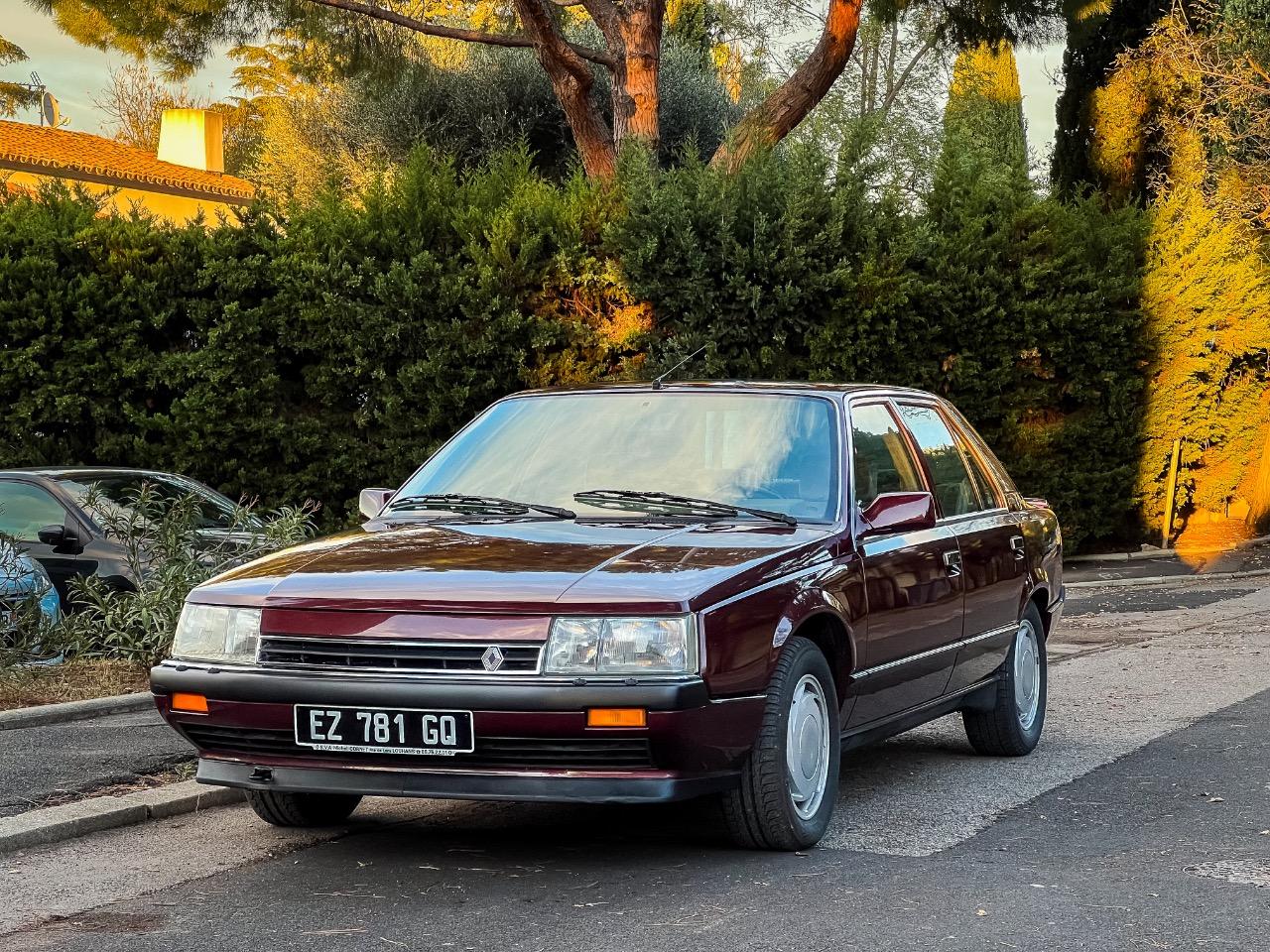 RENAULT 25 (R25) V6 Turbo Phase 1 - 1987 LesAnciennes.com