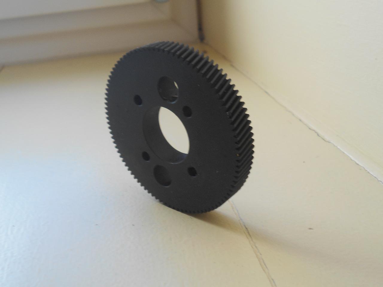 Pignon magnéto acier neuf LesAnciennes.com