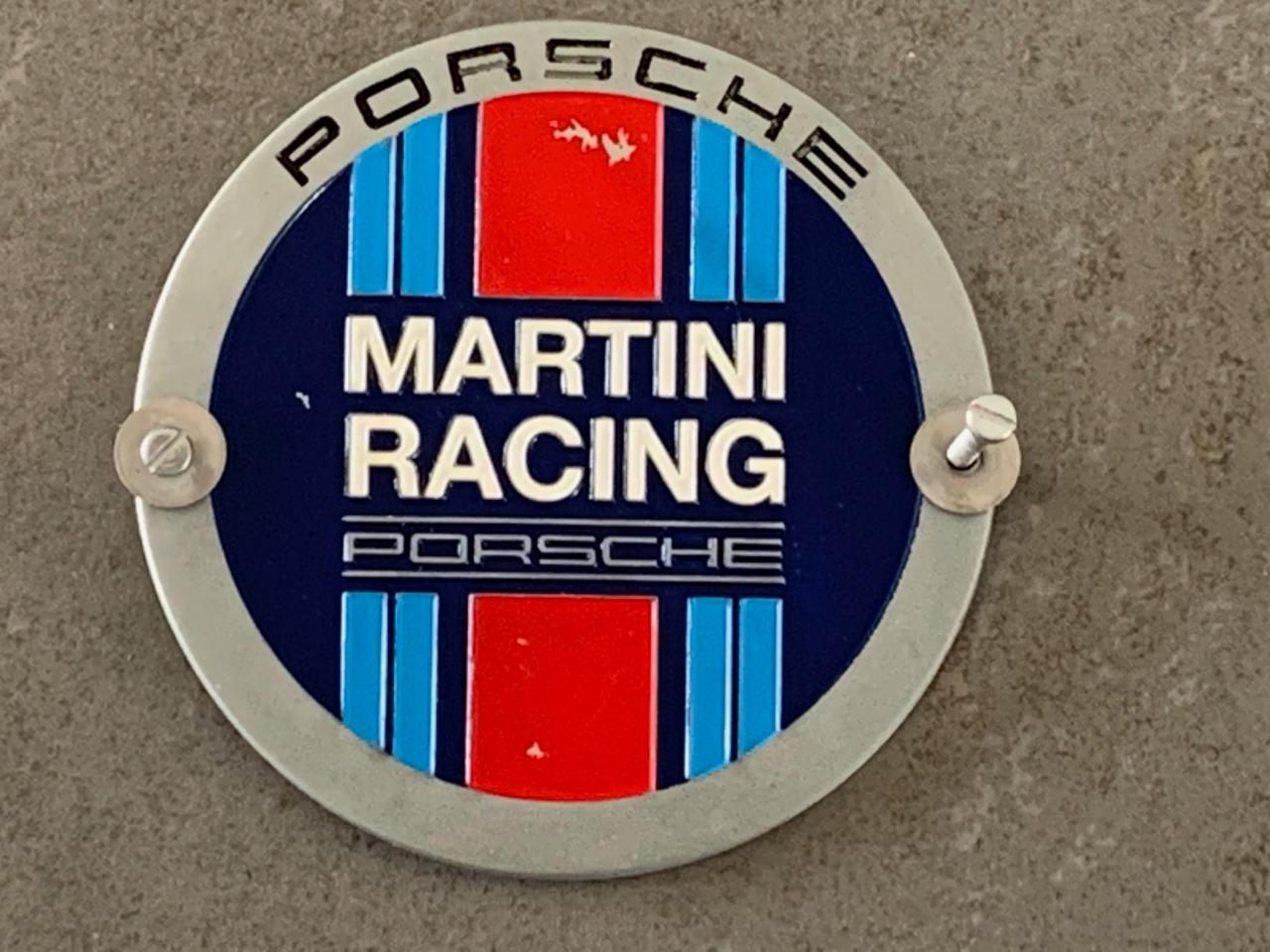 Badge de grille extérieure Porsche 'Martini LesAnciennes.com