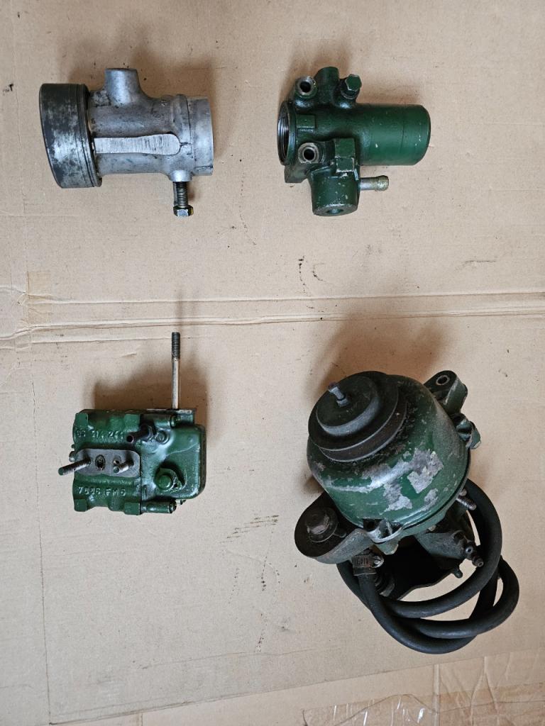 Regulateur , conjoncteur et correcteur CITROEN DS LesAnciennes.com