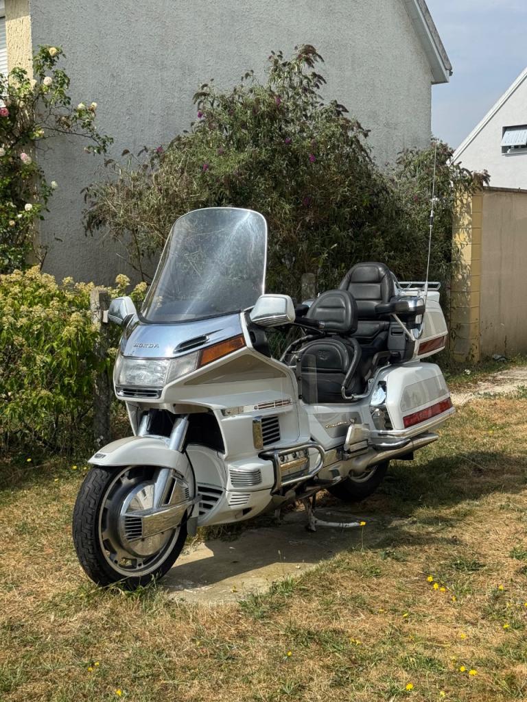 HONDA GL 1500 Gold Wing SE - 1998 LesAnciennes.com