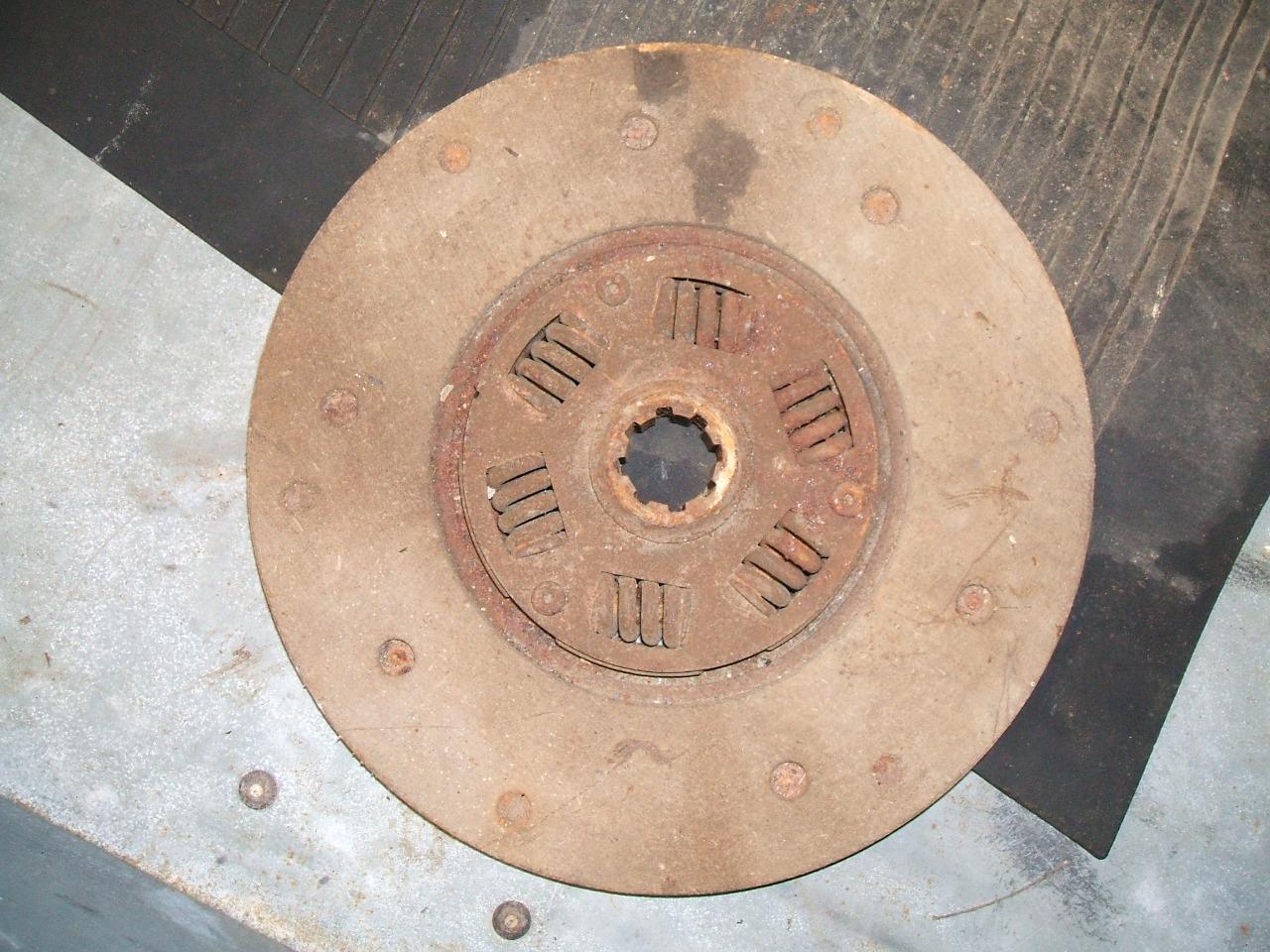 Disque embrayage CITROEN Traction 11 BL LesAnciennes.com