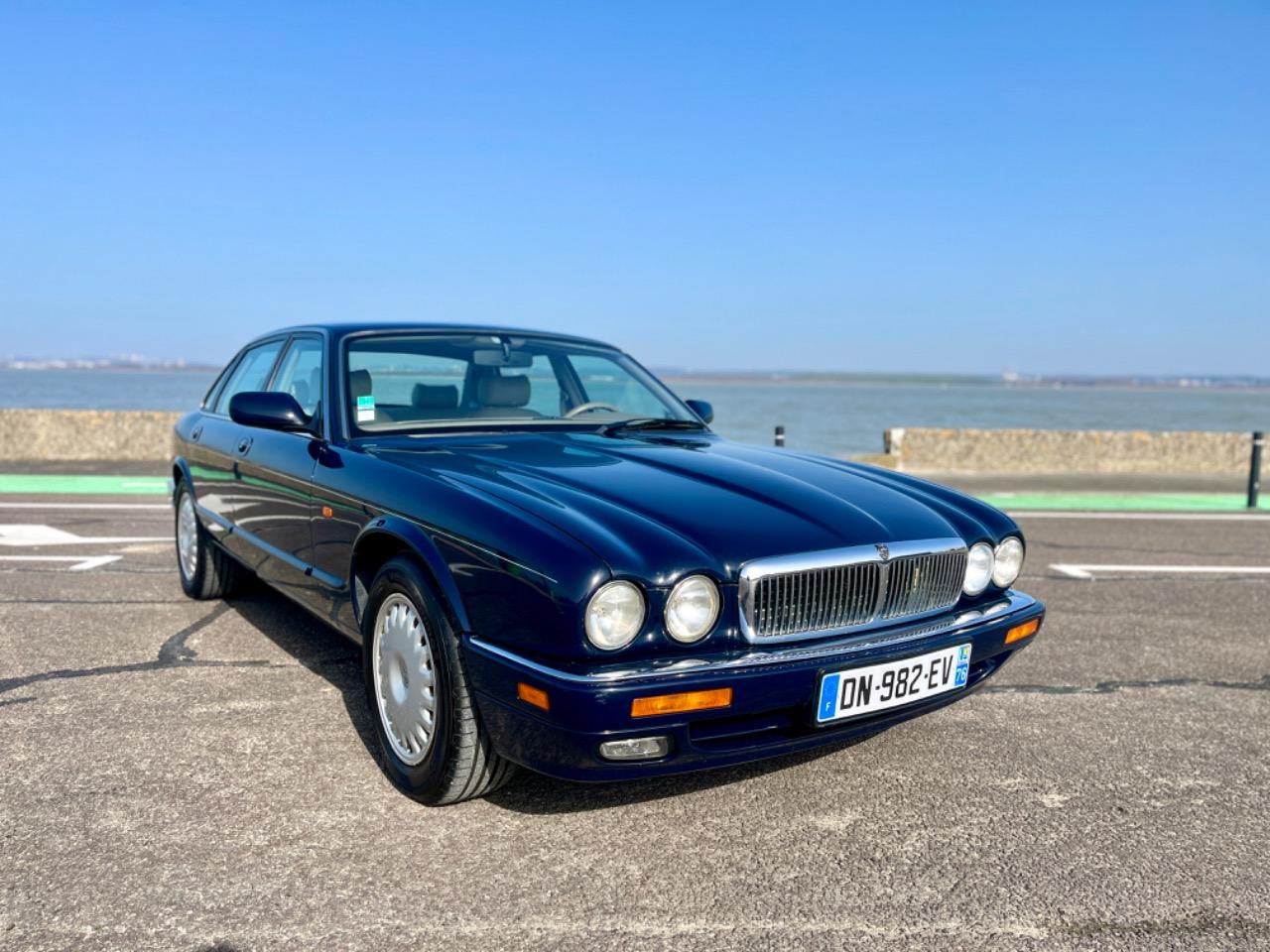 JAGUAR XJ6 3.2L - 1996 LesAnciennes.com