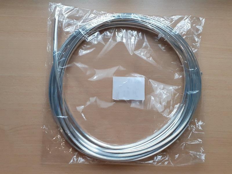 Enjoliveur ENJOLIVEUR universel LesAnciennes.com