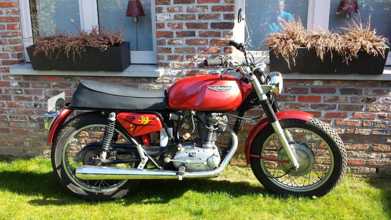 DUCATI 350 Desmo Mark 3 - 1973 LesAnciennes.com