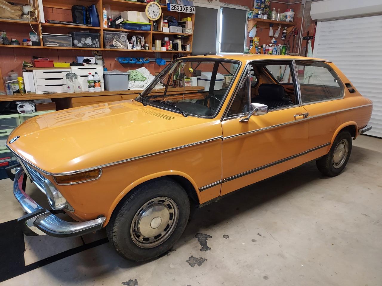 BMW 1502 Touring 2000 Tii - 1971 LesAnciennes.com