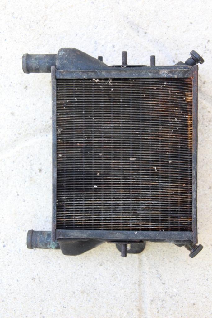 Radiateur de chauffage Sofica RENAULT 4CV 1960 LesAnciennes.com