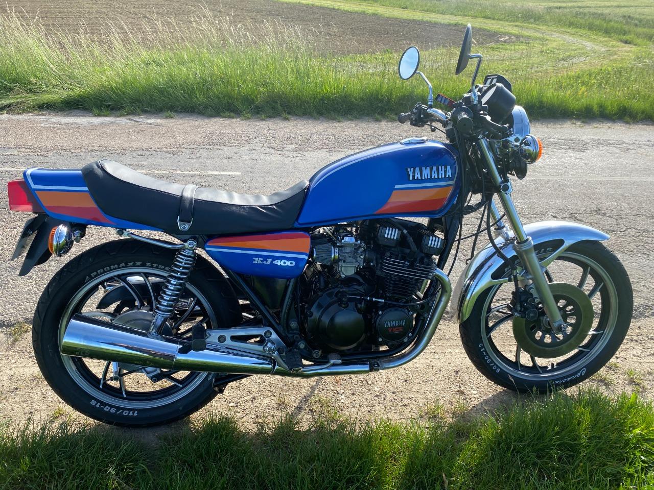 YAMAHA XJ 400 - 1982 LesAnciennes.com