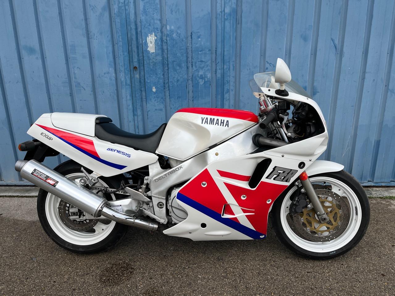 YAMAHA FZX 750 FZR1000 - 1990 LesAnciennes.com