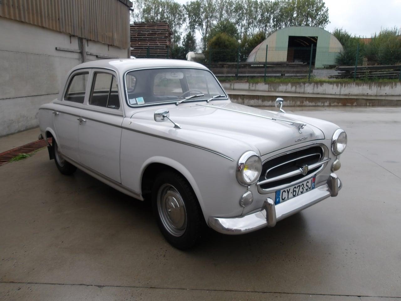 1963 Peugeot 403 1.3 LesAnciennes.com