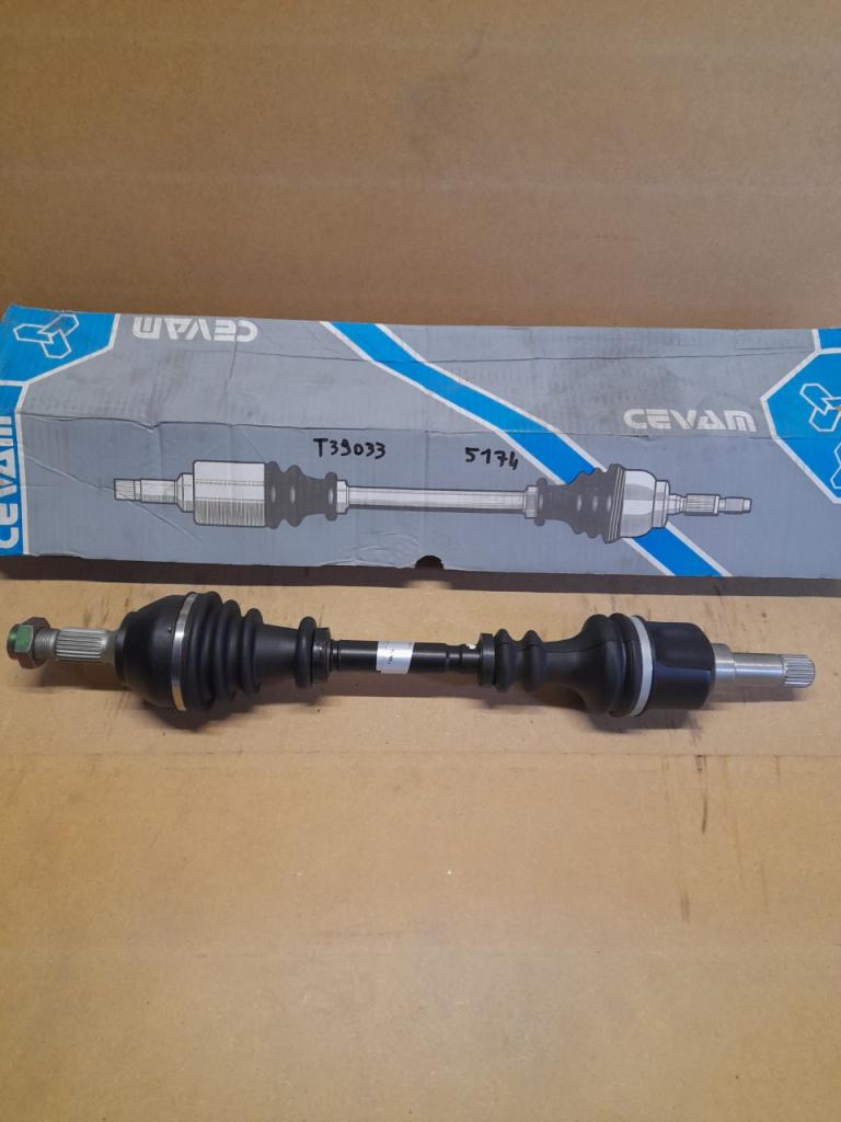 Cardan Peugeot 309 gauche CEVAM 5174 LesAnciennes.com