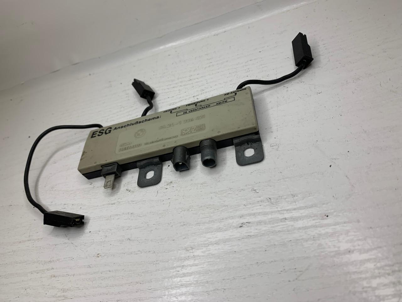 Amplificateur BMW E 34/32 LesAnciennes.com