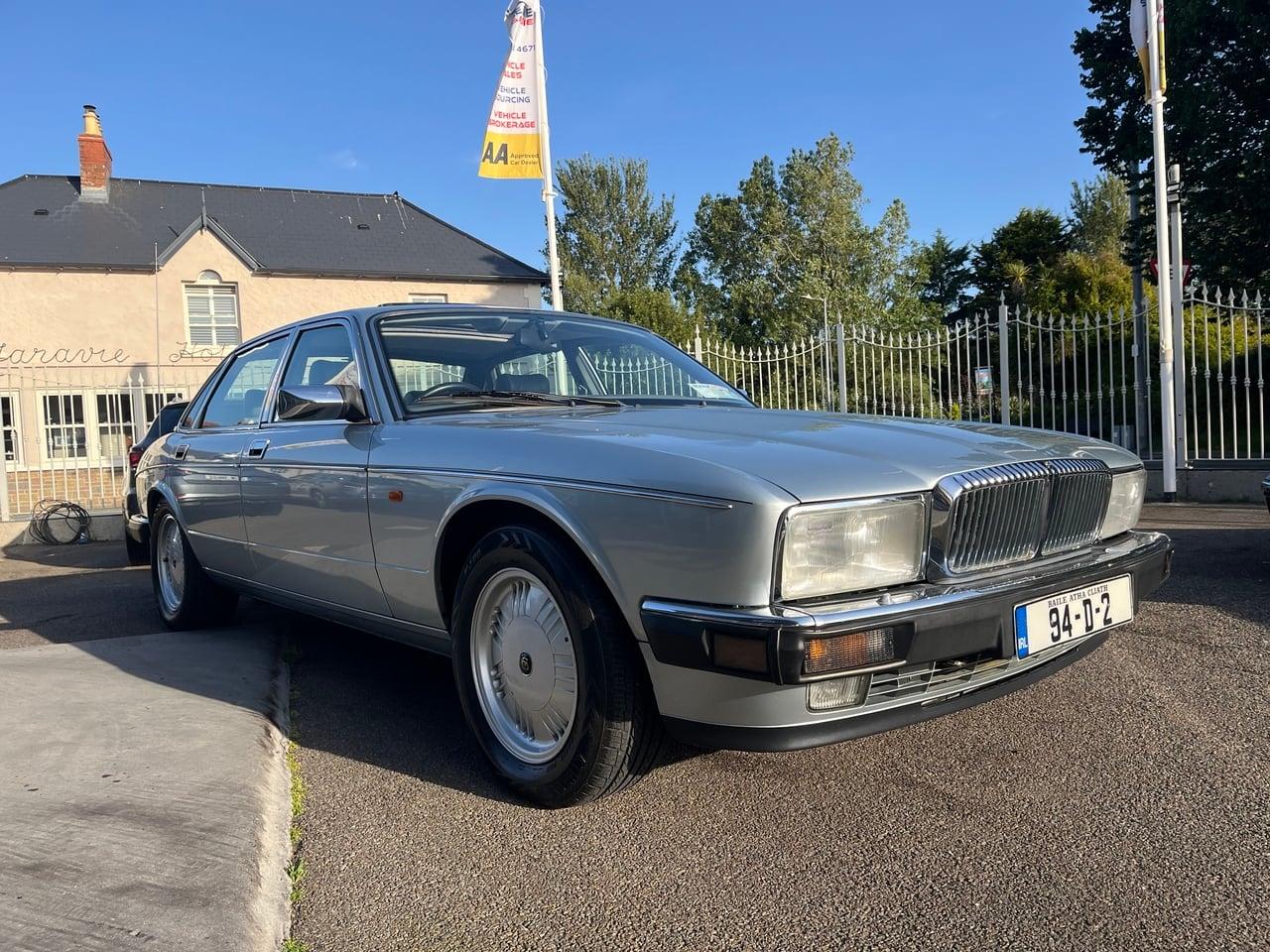 1994 Daimler Double Six LesAnciennes.com