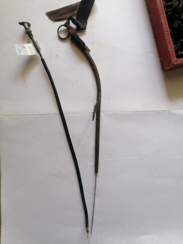 Lot de pièces CITROEN Traction 11 BL LesAnciennes.com