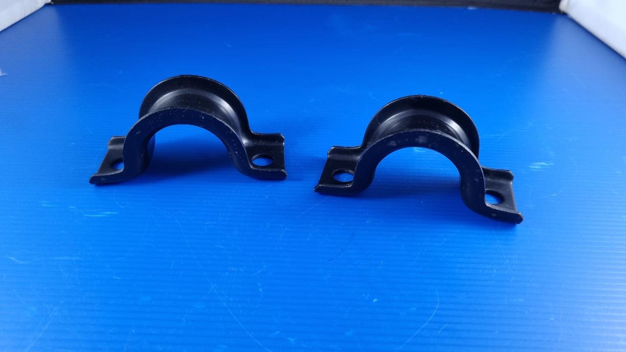 Supports paliers barre stabilisatrice FORD ESCORT LesAnciennes.com