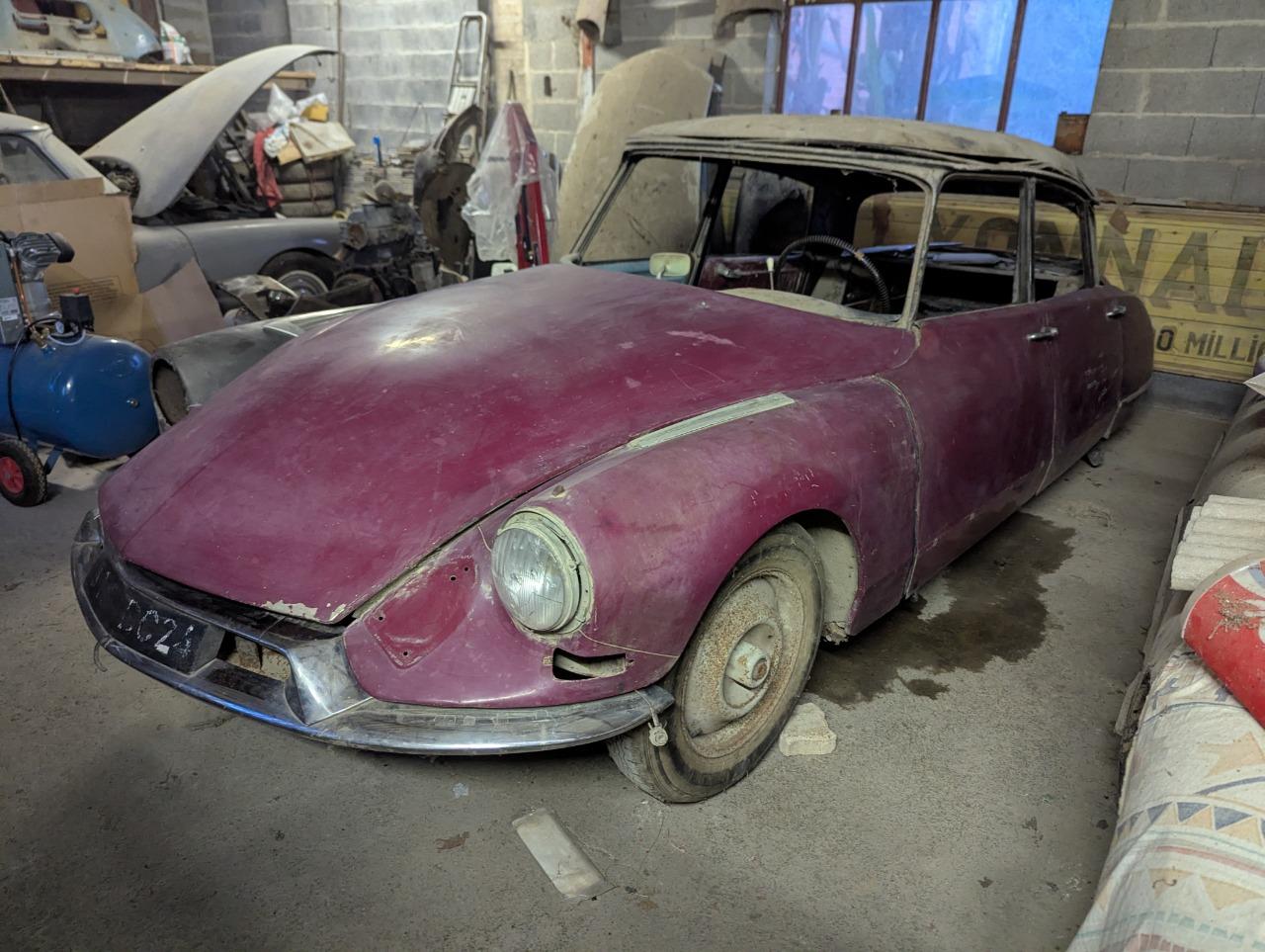 CITROEN DS - 1961 LesAnciennes.com