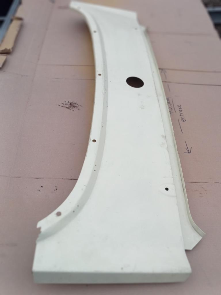 Panneau TRIUMPH TR250 LesAnciennes.com