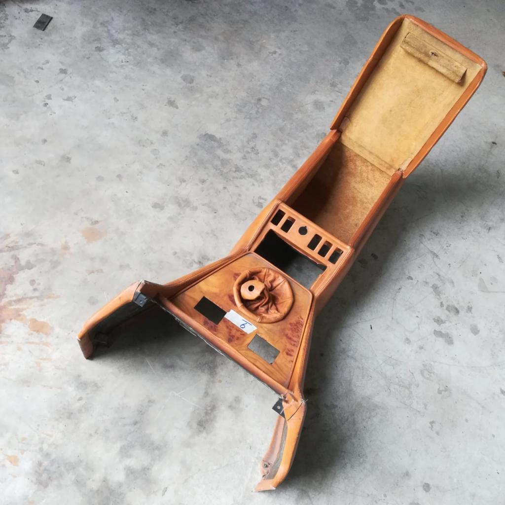 Tunnel central Maserati Quattroporte s3 AM330 LesAnciennes.com