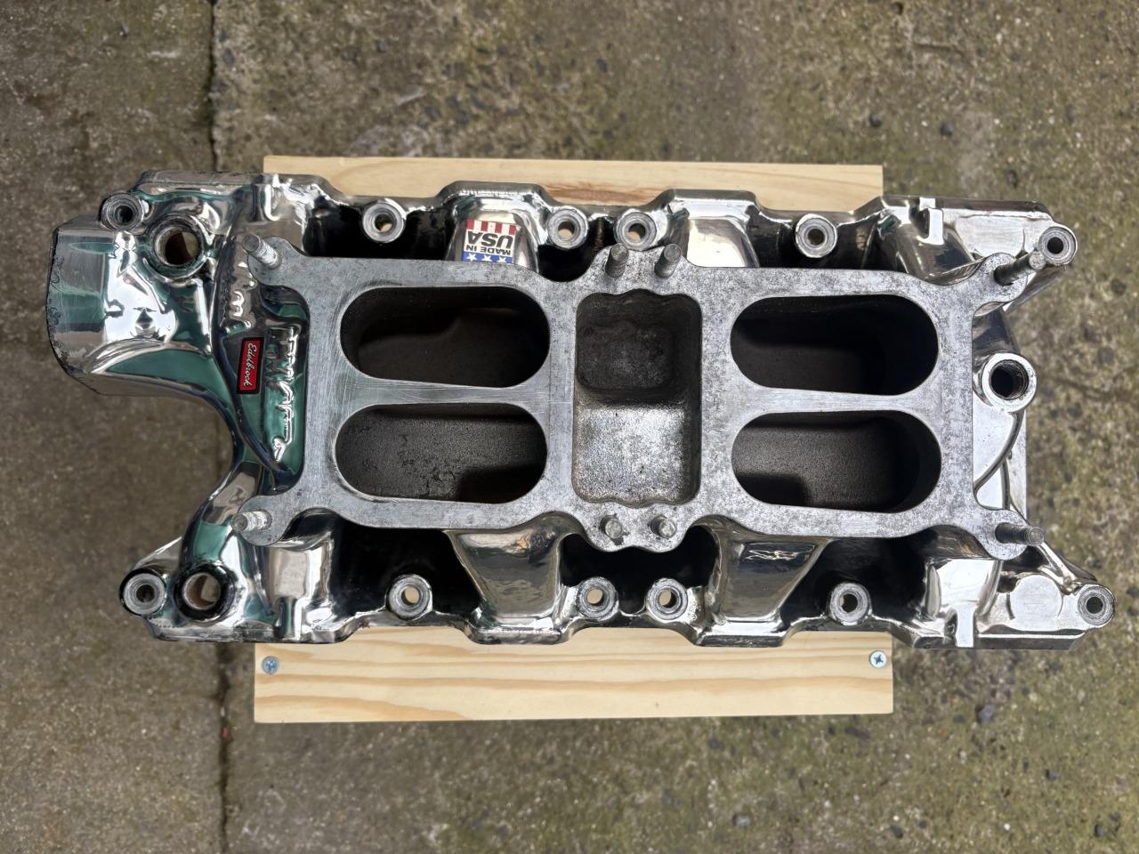 Pièces FORD Collecteur admission LesAnciennes.com