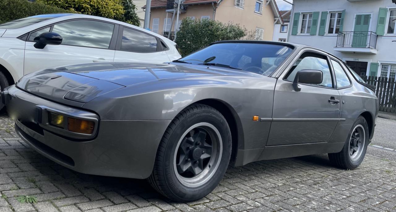 PORSCHE 944 coupé - 1983 LesAnciennes.com