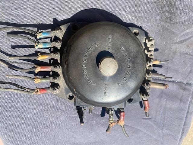 Boite fusible SALMSON 10 et 13 cv LesAnciennes.com