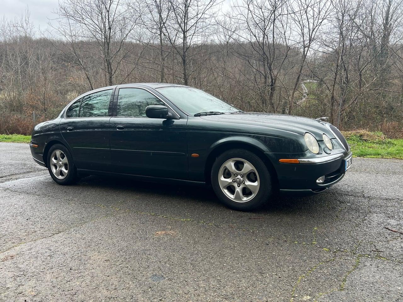 2001 Jaguar S-Type 3L V6 LesAnciennes.com