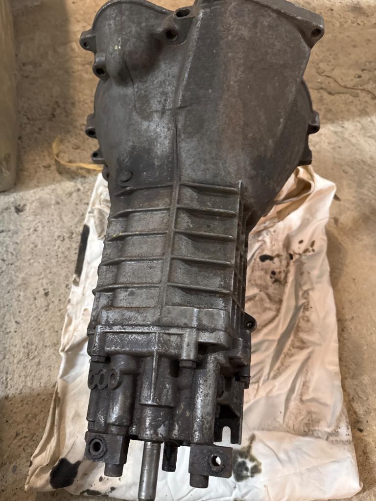 Boite de vitesse BMW 2002 LesAnciennes.com