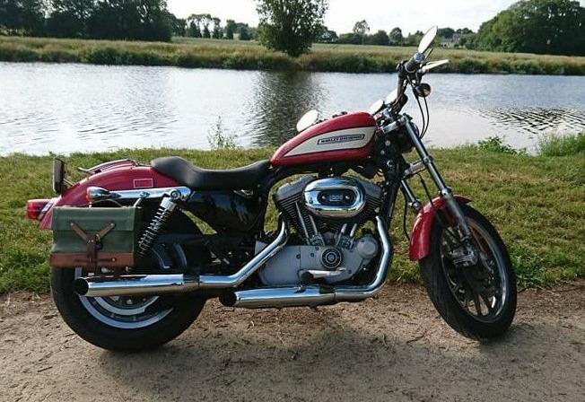 HARLEY DAVIDSON Sportster xl 1200r carbu - 2004 LesAnciennes.com
