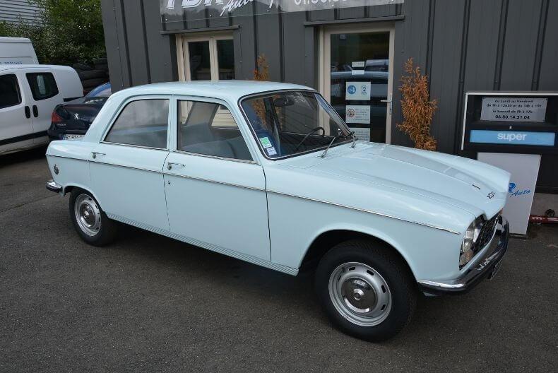 PEUGEOT 204 BERLINE - 1970 LesAnciennes.com