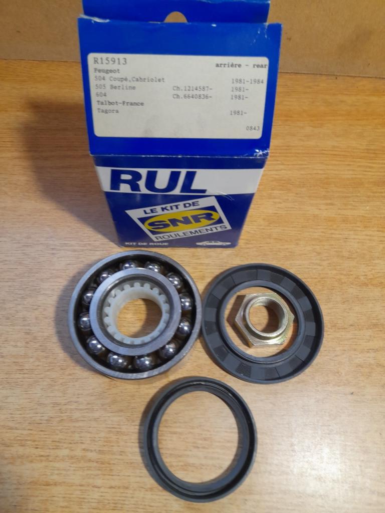 Roulement de roue arrière Peugeot 504 coupé LesAnciennes.com