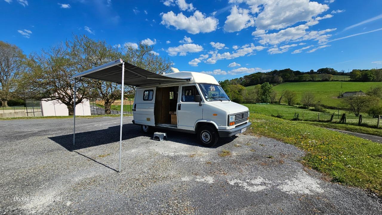 PEUGEOT J5 - 1989 LesAnciennes.com