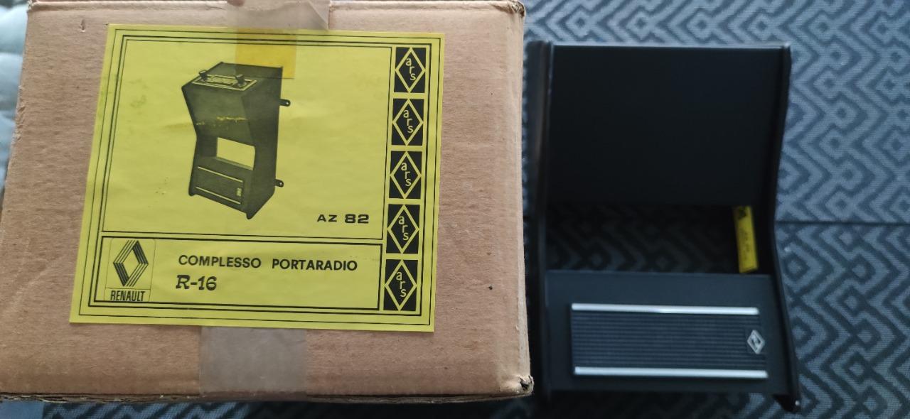 Console centrale RENAULT 16 (R16) LesAnciennes.com